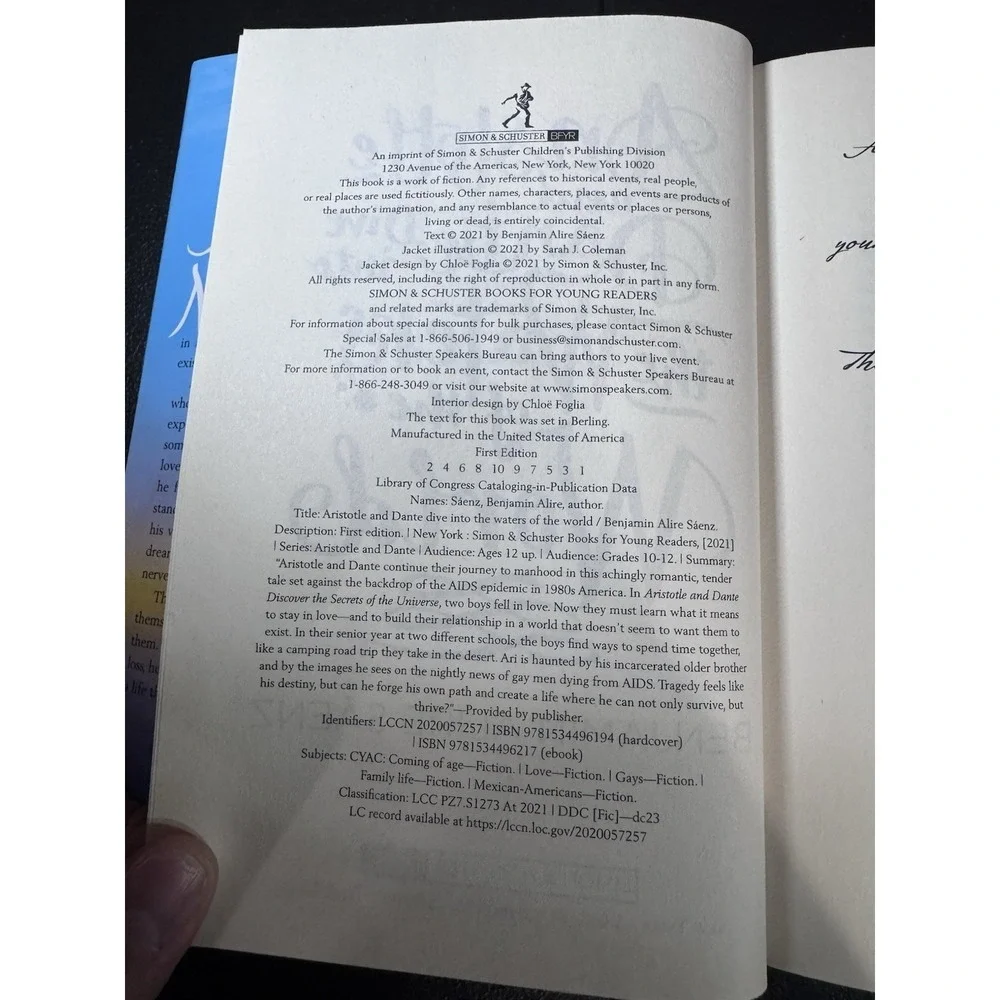 Benjamin Alire Sá Aristotle and Dante Dive Into the Waters of the Wo (Hardback)